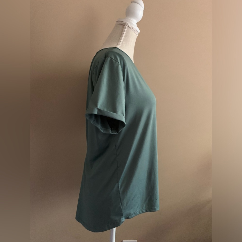 Twist Back Mint Green Top - Picture 8 of 10